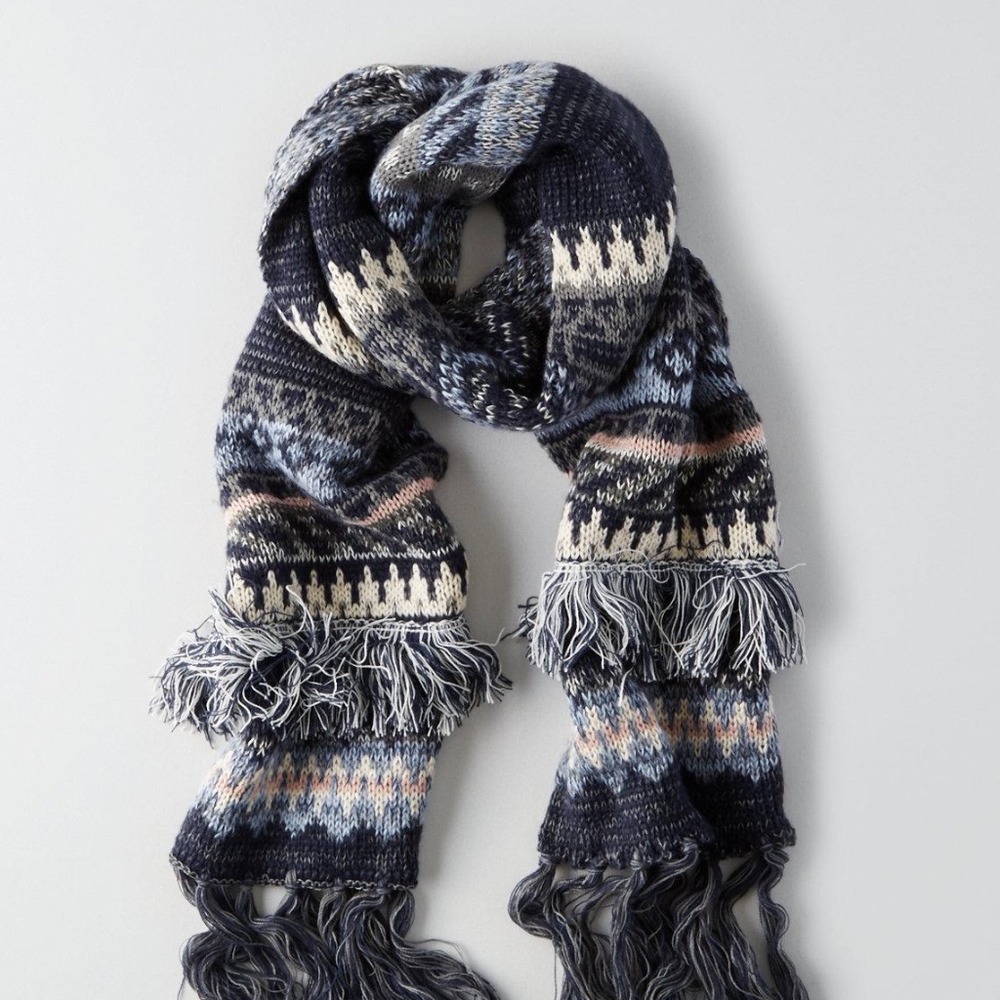american eagle fringe scarf ☾
